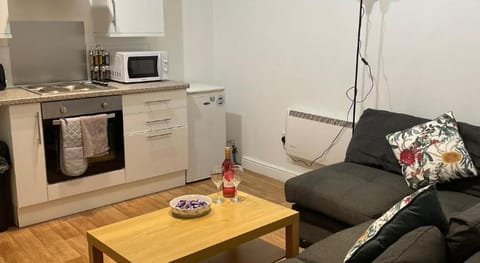 1 Bedroom Apartment, with Wifi and Free parking Apartment in Walsall