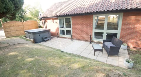 The Foxes Den Coffee House and Rooms Bed and Breakfast in Babergh District