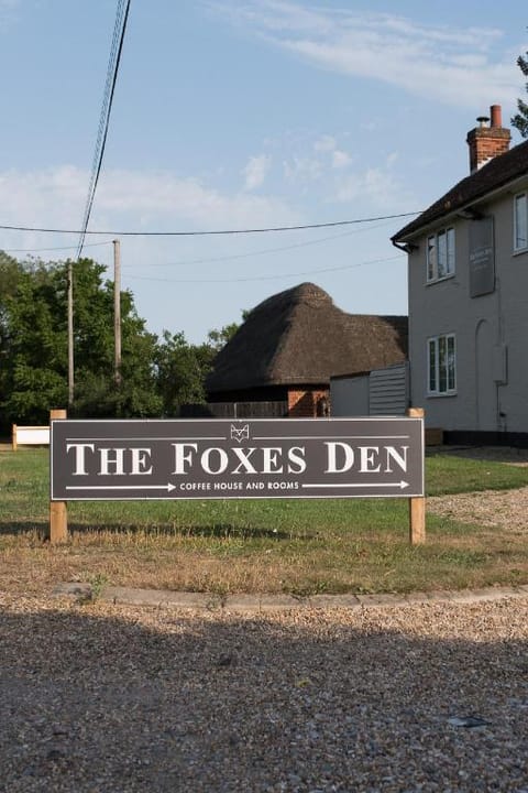 The Foxes Den Coffee House and Rooms Bed and Breakfast in Babergh District