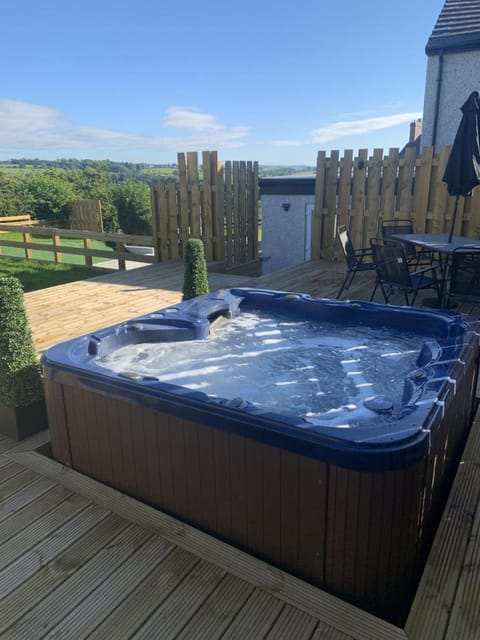 Luxury Cottage, views of the Lakes with Hot Tub Vacation rental in Allerdale District