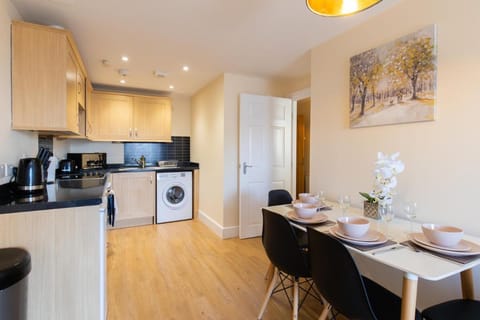 Velvet 1-bedroom penthouse, Clockhouse, Hoddesdon Apartment in East Hertfordshire District