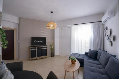 Casa Kali 1 Apartment, steps from the sea Apartment in Heraklion