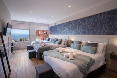 Ocean View Apartments - Mayfair - Sleeps 11 Apartment in Blackpool