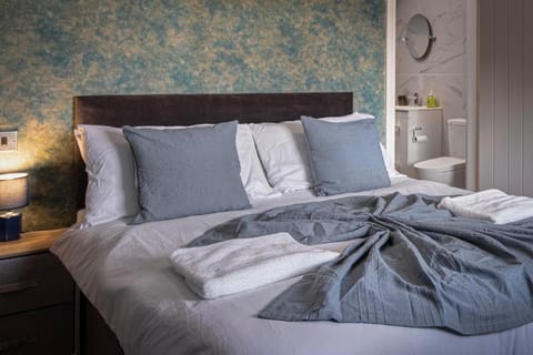 Ocean View Apartments - Soho - sleeps 7 Apartment in Blackpool