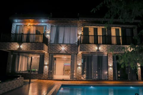 IBIZA FARM BY TRV , A 3BHK VILLA WITH MASSIVE POOL Vacation rental in Jaipur