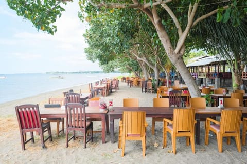 RedDoorz @ Tanjung Alam Hotel Lovina Hotel in Bali