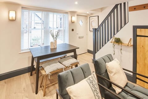 Grumbles Cottage at Loggerhead Yard Vacation rental in Whitby