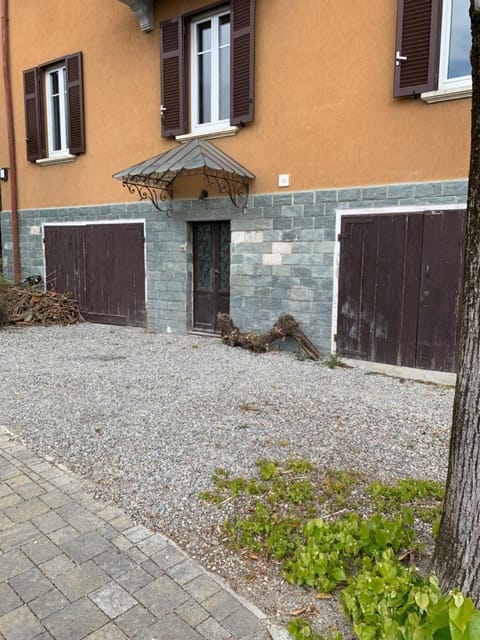 Oste al numero 22 Apartment in Como