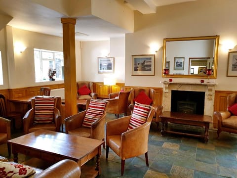 Crown House Hotel Hotel in Uttlesford