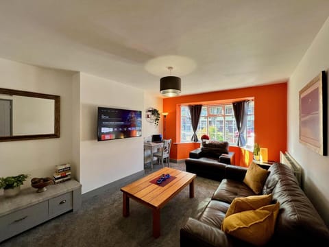 Curzon House One - Contractors or Family Holidays Vacation rental in Cleethorpes