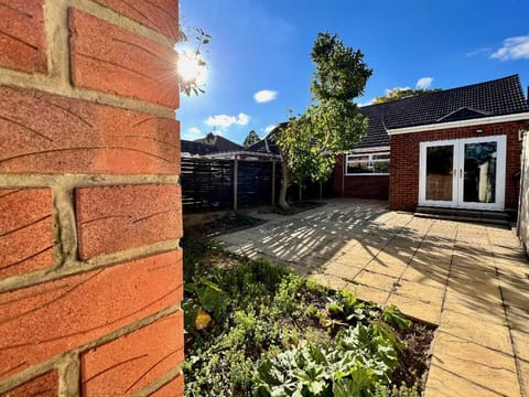 Curzon House One - Contractors or Family Holidays Vacation rental in Cleethorpes