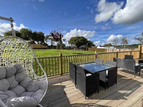 Sunrise Dome Tent Luxury tent in Saint Florence