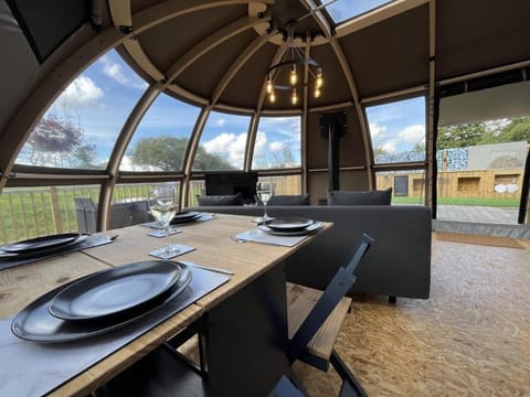 Sunrise Dome Tent Luxury tent in Saint Florence