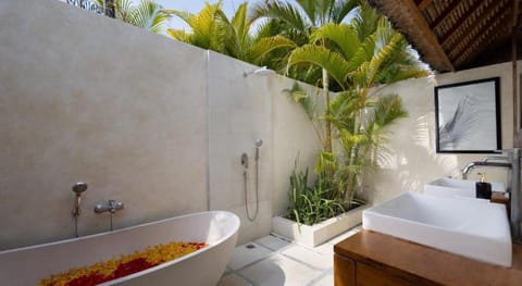 Villa Markisa Echo Beach Hotel in North Kuta