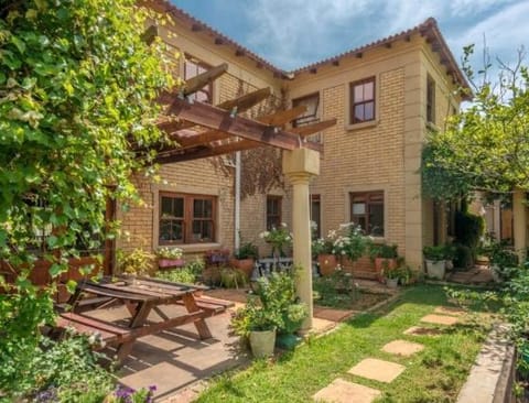 Tuscany Hauss Villa in Cape Town