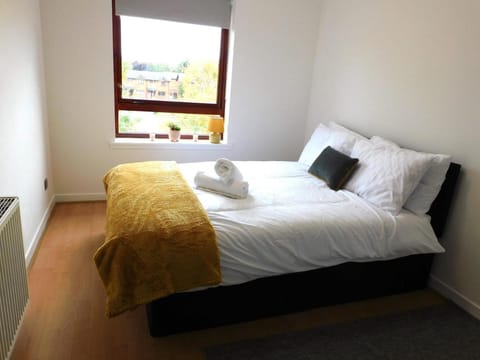 Charming 2 bed apt close to City and SEC Hydro Apartment in Glasgow