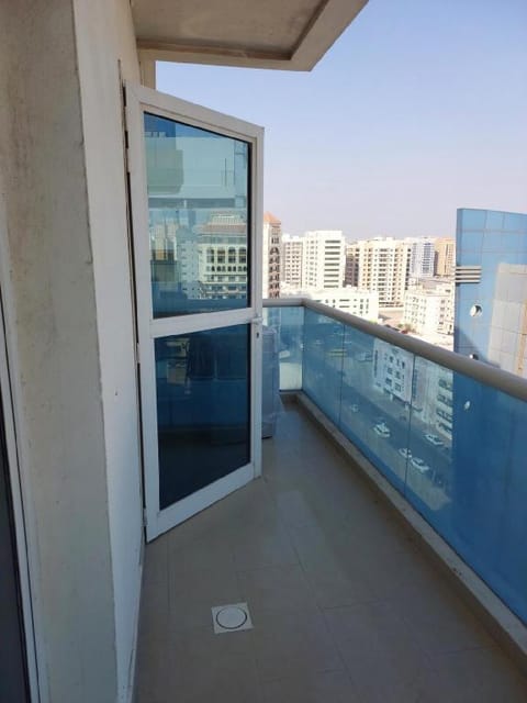 Bunk beds in a shared room of 6 Apartment in Al Sharjah