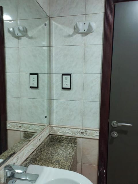 Bunk beds in a shared room of 6 Apartment in Al Sharjah