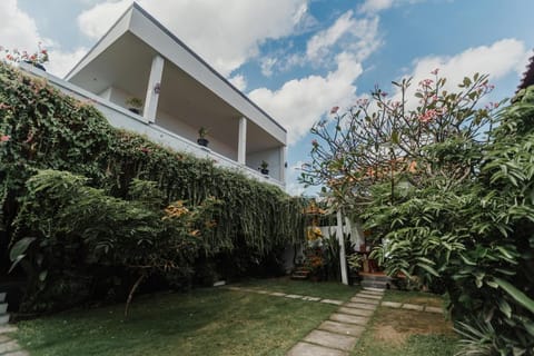 Dana's House Bed and Breakfast in Kerambitan