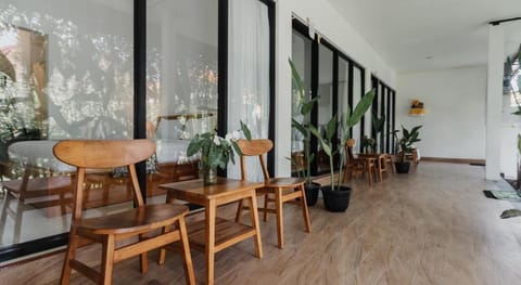 Dana's House Bed and Breakfast in Kerambitan