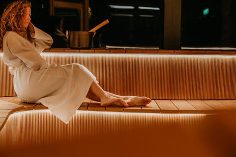 Aurora Igloo with Private Hot Tub by Invisible Forest Lodge Hotel in Rovaniemi