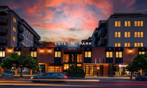 -- ESTE PARK HOTEL -- part of Urban Chic Luxury Design Hotels - Parking & Compliments - next to Shopping & Dining Mall Plovdiv Hotel in Plovdiv