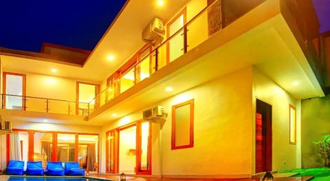 Villa Noam Nusa Dua Hotel in Kuta Selatan