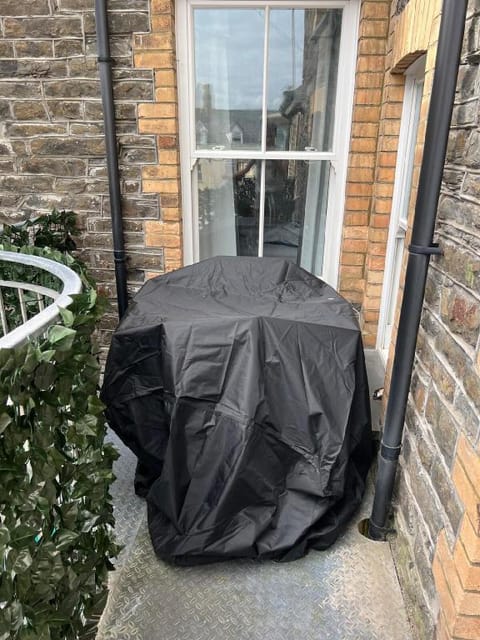 Brand new! Seafront apt with sea views and parking Vacation rental in Aberystwyth