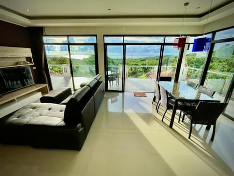 The Carma | stylish and luxury sea view pool villa Villa in Sala Dan