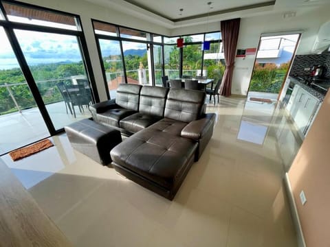 The Carma | stylish and luxury sea view pool villa Villa in Sala Dan