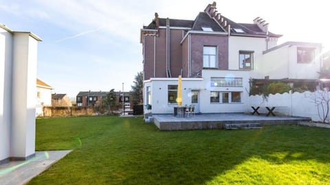 Manoir idéalement situé avec grand jardin Vacation rental in Flanders
