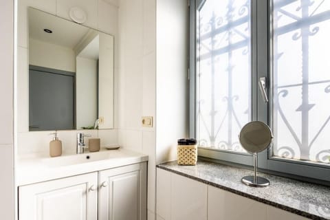 Manoir idéalement situé avec grand jardin Vacation rental in Flanders