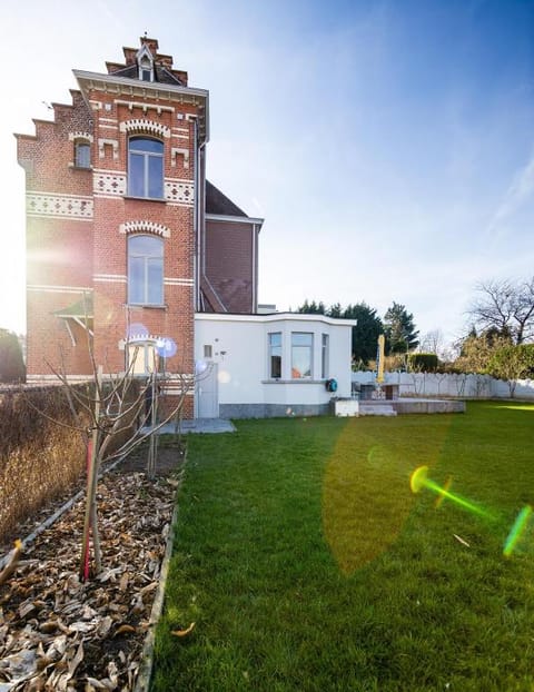 Manoir idéalement situé avec grand jardin Vacation rental in Flanders