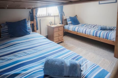 Fferm-Llong Cottage Ship Farm - 2 Bedroom -Rhossili Vacation rental in Wales