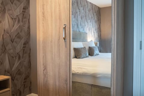 Castle Varagh Hotel & Bar Hotel in Westmeath, Co. Westmeath, Ireland