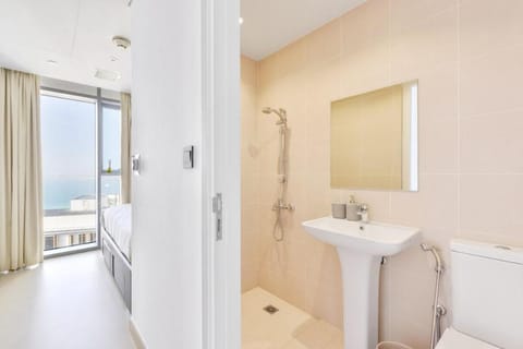 Premium 2+1 BR condo in the ♥ of Bluewaters Island Apartment in Dubai