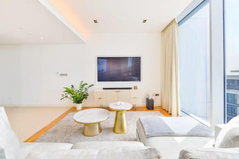 Premium 2+1 BR condo in the ♥ of Bluewaters Island Apartment in Dubai
