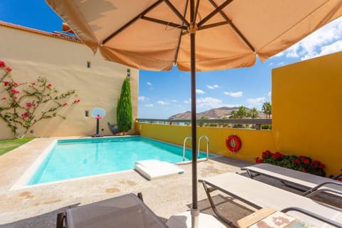 Villa Liakada: Large Private Pool, Walk to Beach, Sea Views, A/C, WiFi, Car Not Required             Apartment in Panormos in Rethymno