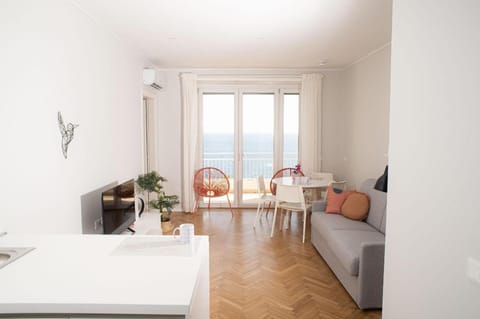 Marconi 442 Apartment in Sanremo