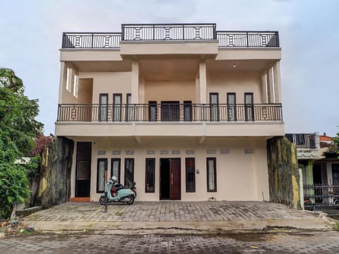 OYO 91864 Holistic Stay Jimbaran Hotel in Kuta Selatan