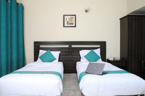 RUWI BEACH HOTEL APARTMENTS Hotel in Al Sharjah