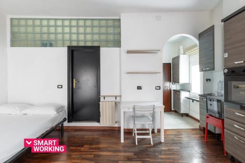 Studio Malcontenti con Terrazzo by Wonderful Italy Apartment in Bologna