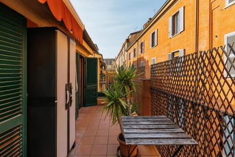 Studio Malcontenti con Terrazzo by Wonderful Italy Apartment in Bologna