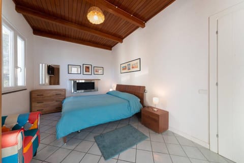 The House on the Harbour Apartment in Ischia