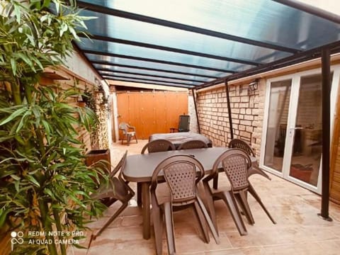 Appartement Spacieux-Terrasse aux portesd'Honfleur Apartment in Honfleur