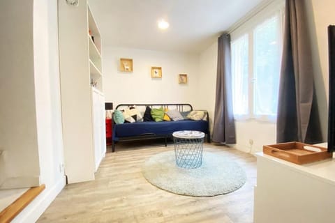 La maison du bien être : Nature + jacuzzi Vacation rental in Île-de-France