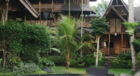 Green Tree House Villa Ubud Campground/ 
RV Resort in Sukawati
