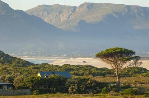 Kommetjie Villa, Beachfront Estate Vacation rental in Cape Town