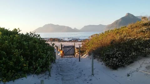 Kommetjie Villa, Beachfront Estate Vacation rental in Cape Town