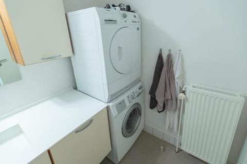 Central 106 m2 lejlighed- 50 meter fra Salling! Apartment in Aalborg